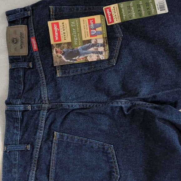 NWT Men's Wrangler Five Star Regular Fit Jeans Size 40 X 32 - Picture 3 of 4